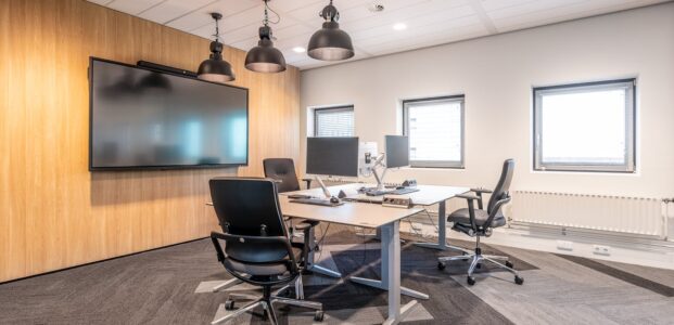 Open Space vs. Private Büros: Vor- und Nachteile für Unternehmen